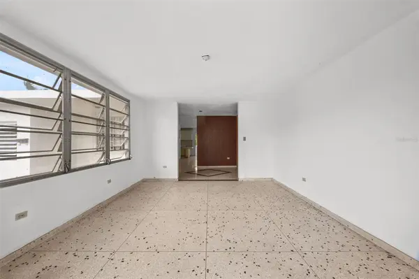 5 TOLEDO ST, Caguas, PR 00725