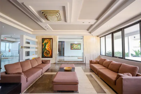 5349 AVE. ISLA VERDE #601, Carolina, PR 00979