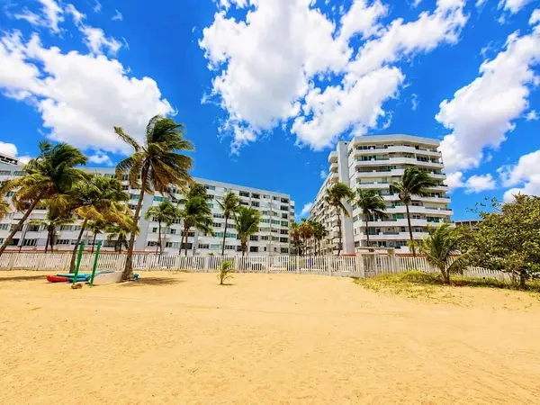 187 C. HORIZONTE #310, Carolina, PR 00979