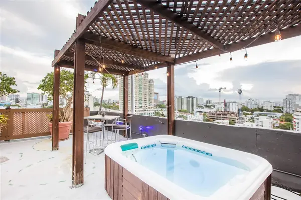 76 Kings Court 76 KINGS COURT #903, San Juan, PR 00907
