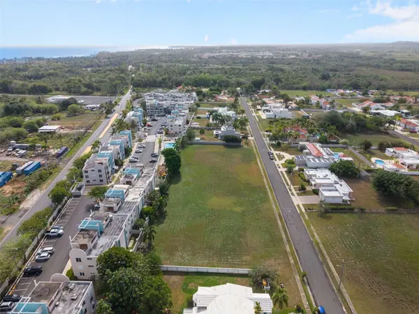 G8 CALLE 2, Vega Alta, PR 00692