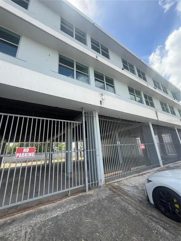 174 DR. AGUSTIN STAHL, Bayamon, PR 00959