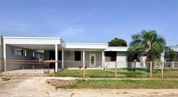 #131 CALLE HARRISON BASE RAMEY, Aguadilla, PR 00603