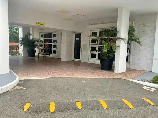 3001 ALEJANDRINO #1001, Guaynabo, PR 00969