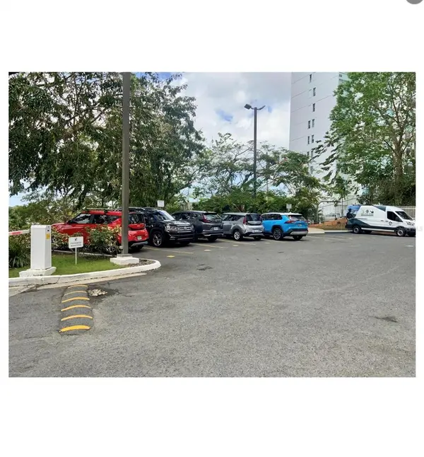 3001 ALEJANDRINO #1001, Guaynabo, PR 00969
