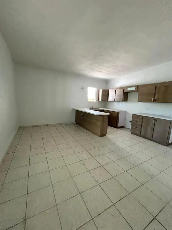 Manuel Fernandez JUNCOS #151, Toa Alta, PR 00953
