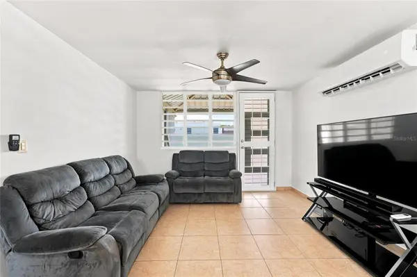 F-30 CALLE MAR EGEO, Humacao, PR 00791