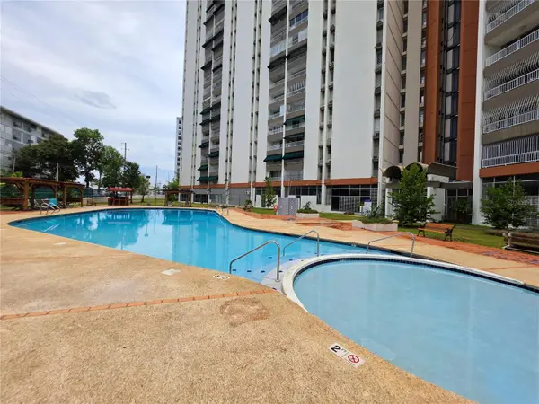 650 SERGIO CUEVAS BUSTAMANTE #1111, San Juan, PR 00918