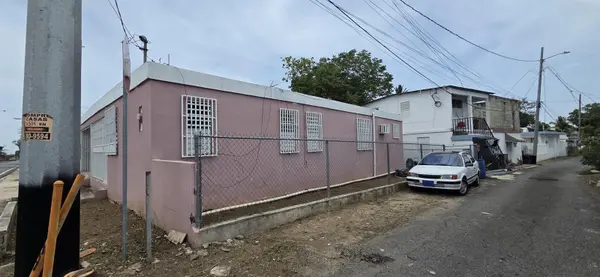4262 CALLE TURQUESA, SABANA SECA, Toa Baja, PR 00949