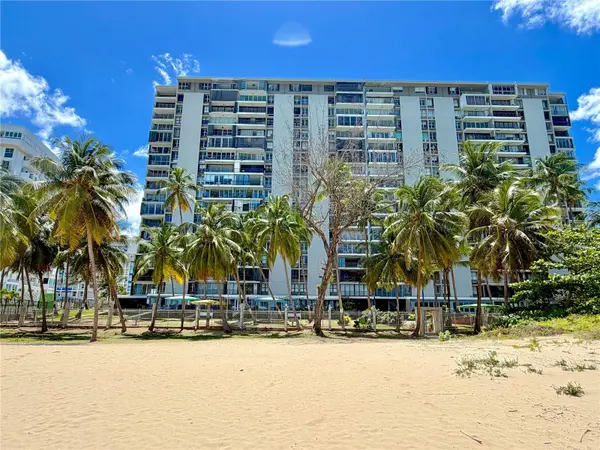 Villas del Mar PH AVE ISLA VERDE #H, Carolina, PR 00979