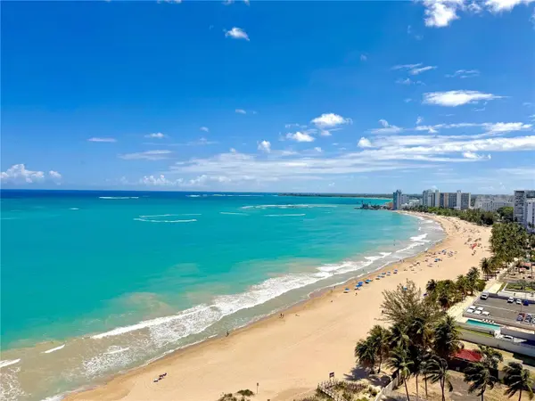 Villas del Mar PH AVE ISLA VERDE #H, Carolina, PR 00979