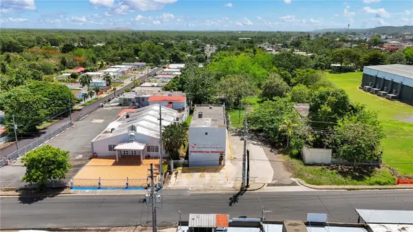 16 GUARICO AVE, Vega Baja, PR 00693
