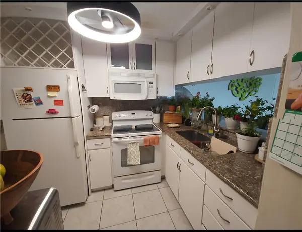 3 Ave. Laguna COND. LAGUNA GARDENS III #3, Carolina, PR 00979