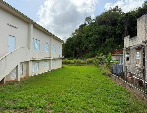6-7 CRUZ DE MALTA, Sabana Hoyos, PR 00688