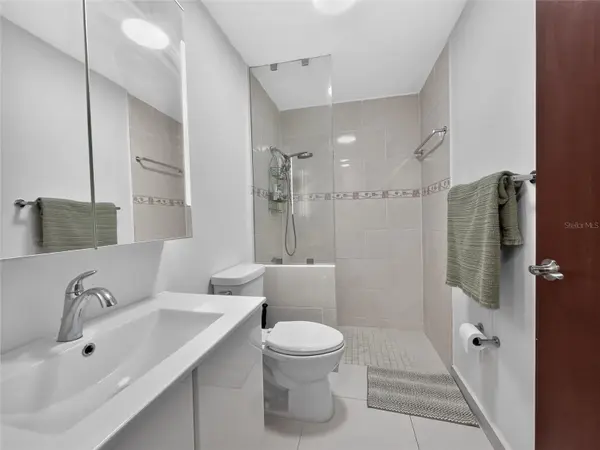 5-J CONDOMINIO GRANADA PARK, Guaynabo, PR 00969