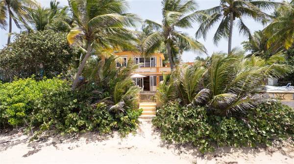 279-281 BRAVOS DE BOSTON, Vieques, PR 00765