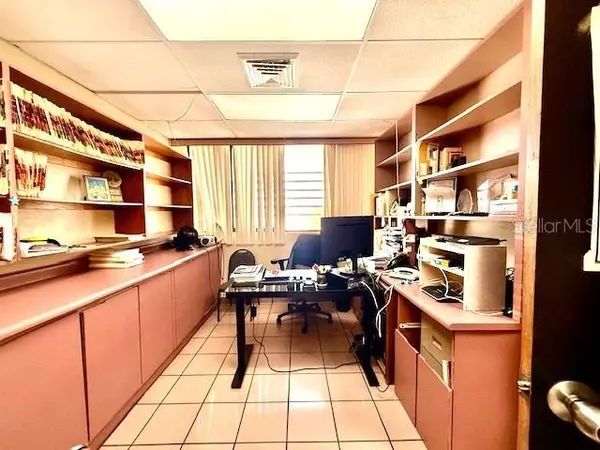 66 SANTA CRUZ, Bayamon, PR 00961
