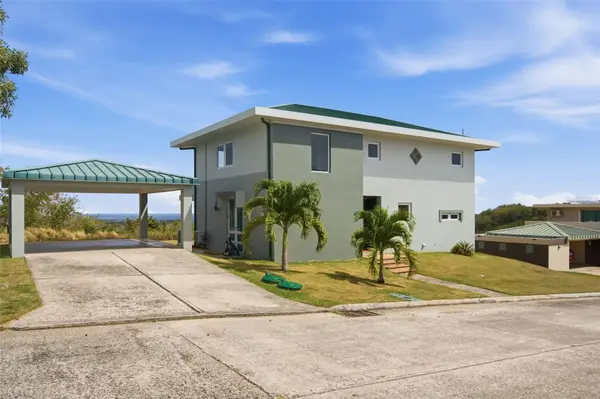 98 HACIENDA MARGARITA, Luquillo, PR 00773