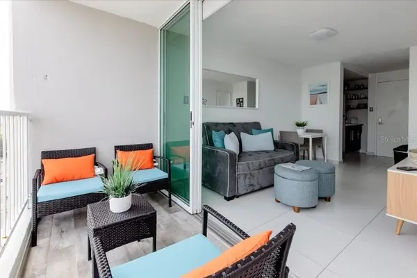 37 ISLA VERDE AVE. #1211, Carolina, PR 00979
