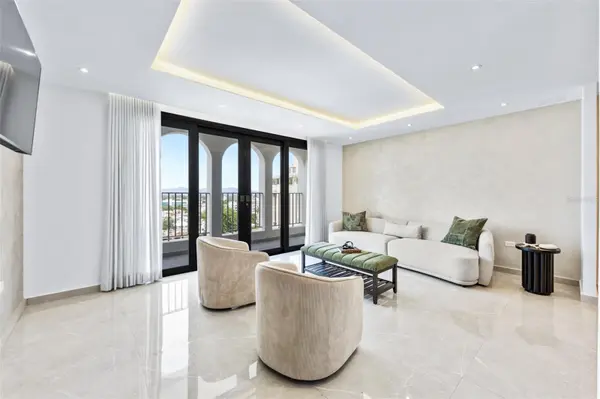 16 CARRION COURT #103, San Juan, PR 00911