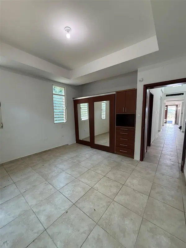 796 BAIROA, Caguas, PR 00725