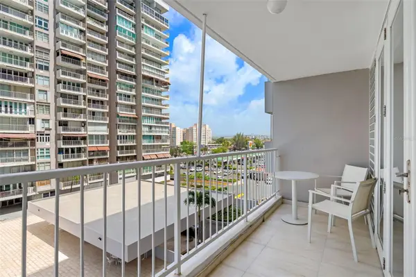 5859 AVE. ISLA VERDE CAROLINA, Carolina, PR 00979