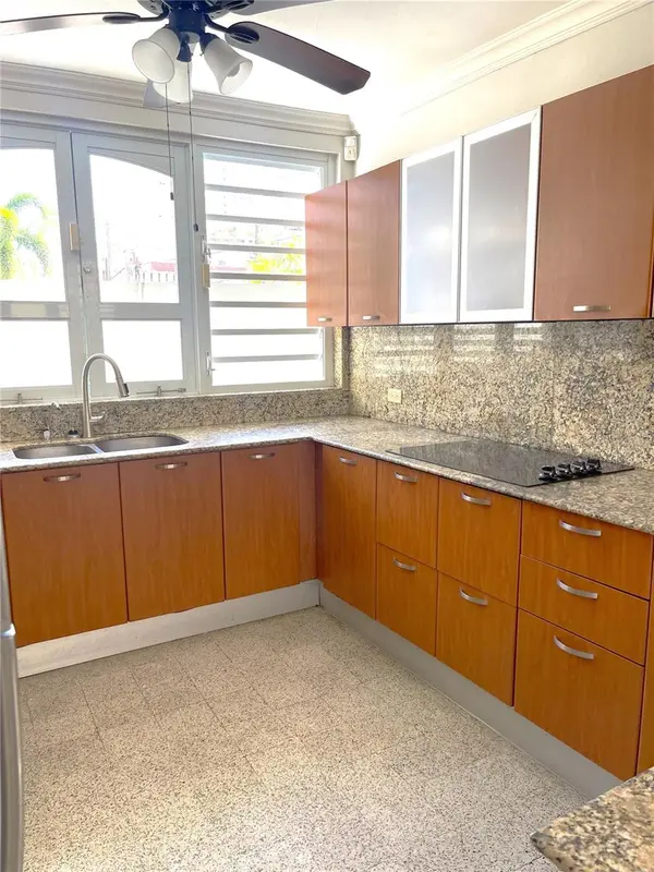 108 Del Parque 108 DEL PARQUE APT #1 #11, San Juan, PR 00911