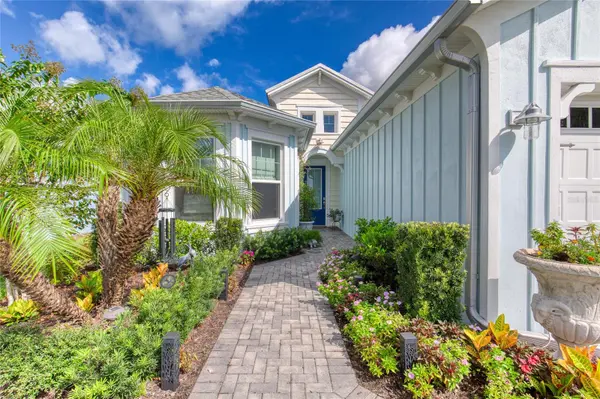 422 CORAL REEF WAY, Daytona Beach, FL 32124