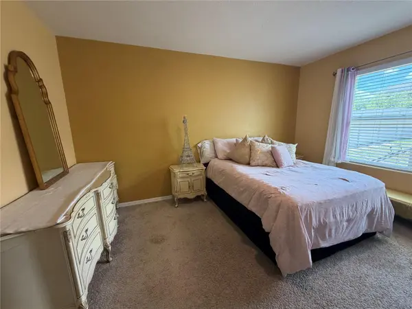 6524 CORAL BERRY DR, Mount Dora, FL 32757