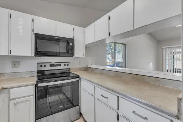 3675 WESTLAND CT #1, Orlando, FL 32818