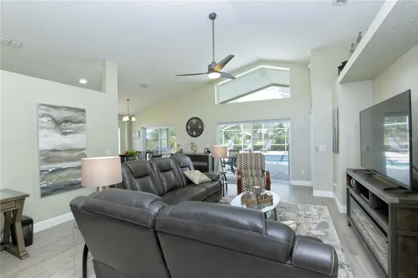 1942 BERMUDA POINTE DR, Haines City, FL 33844