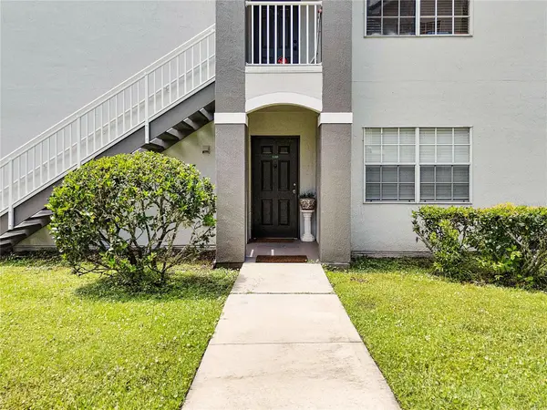13929 FAIRWAY ISLAND DR #818, Orlando, FL 32837
