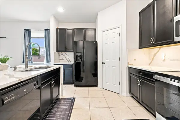 1045 DUDLEY DR, Kissimmee, FL 34758