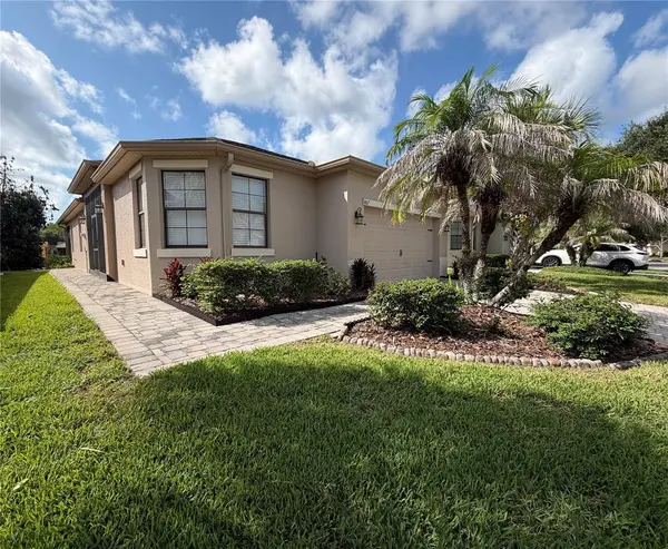 867 GRAND CANAL DR, Poinciana, FL 34759