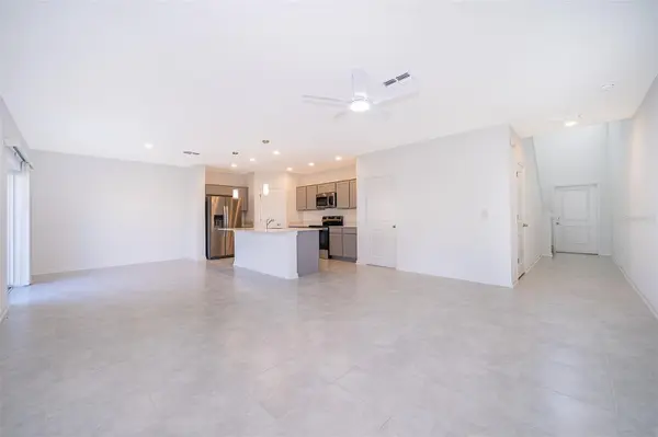 2723 GENTLE RAIN DR, Davenport, FL 33837