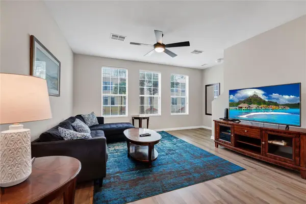 5064 TIDEVIEW CIR #82, Orlando, FL 32819