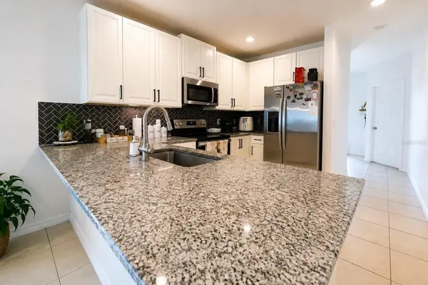 5003 ROYAL POINT AVE, Kissimmee, FL 34746