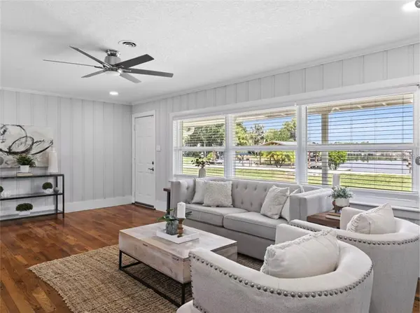 212 W 1ST AVE, Windermere, FL 34786