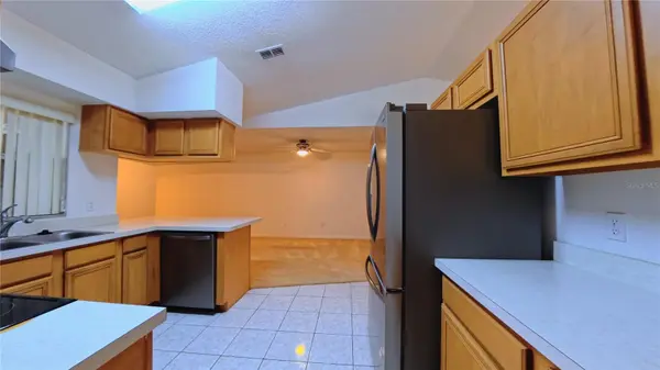 566 OAK BRANCH CIR, Kissimmee, FL 34758