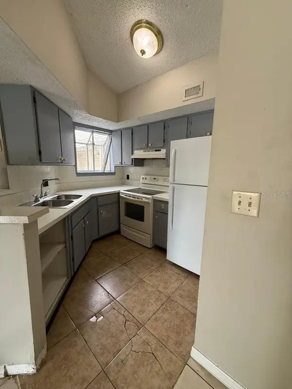 1956 LAKE ATRIUMS CIR #150, Orlando, FL 32839