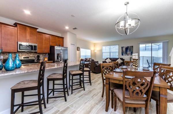 9047 DOGLEG DR, Davenport, FL 33896