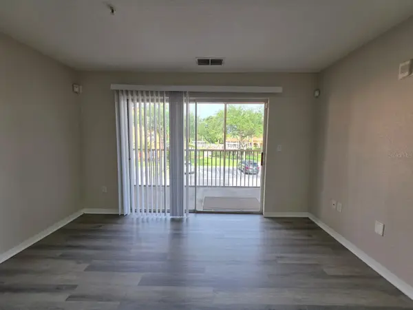 5483 VINELAND RD #10209, Orlando, FL 32811