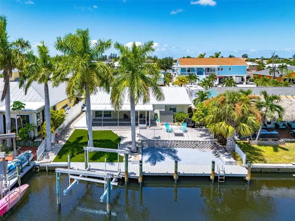 12262 BOAT SHELL DR, Matlacha Isles, FL 33991