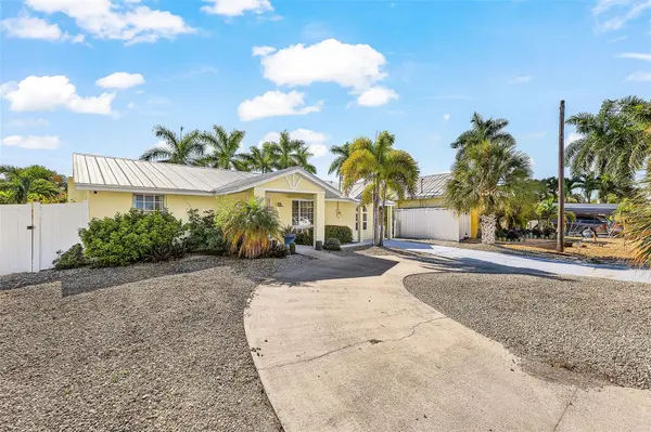12262 BOAT SHELL DR, Matlacha Isles, FL 33991