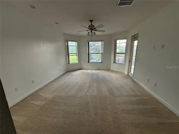 3811 N EAGLE ISLES CIR, Kissimmee, FL 34758