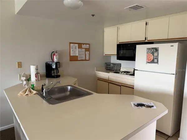 6324 PARC CORNICHE DR #1202, Orlando, FL 32821