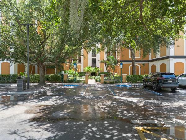 12521 FLORIDAYS RESORT DR #205F, Orlando, FL 32821