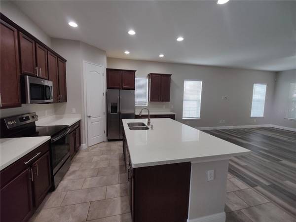 9042 YONATH ST, Orlando, FL 32827