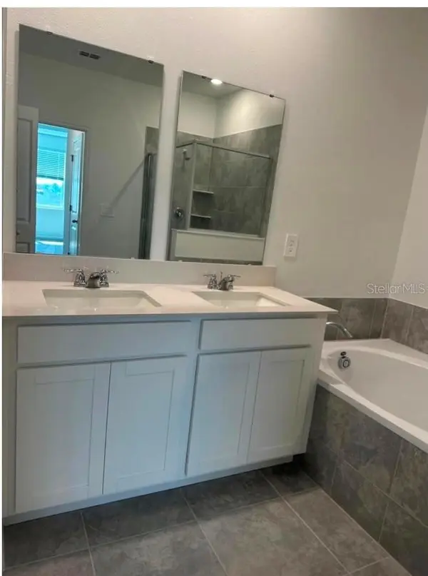 157 NINE IRON DR, Davenport, FL 33896