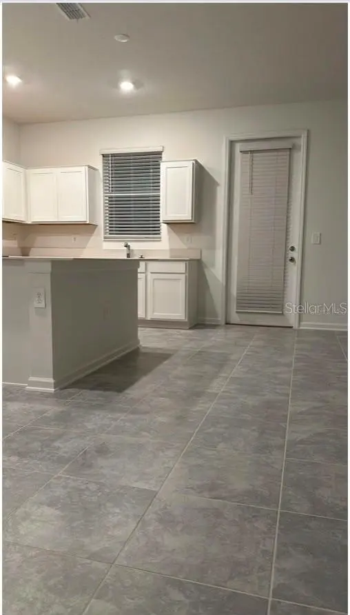 157 NINE IRON DR, Davenport, FL 33896